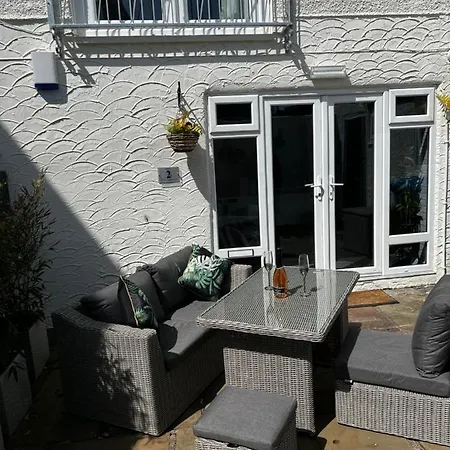 Apartment Stunning 1 Bedroom